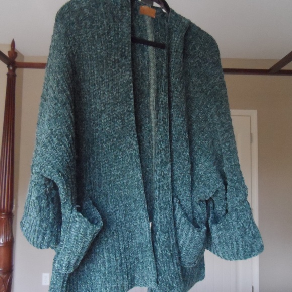 POL Chenille Cardigan - Picture 4 of 4